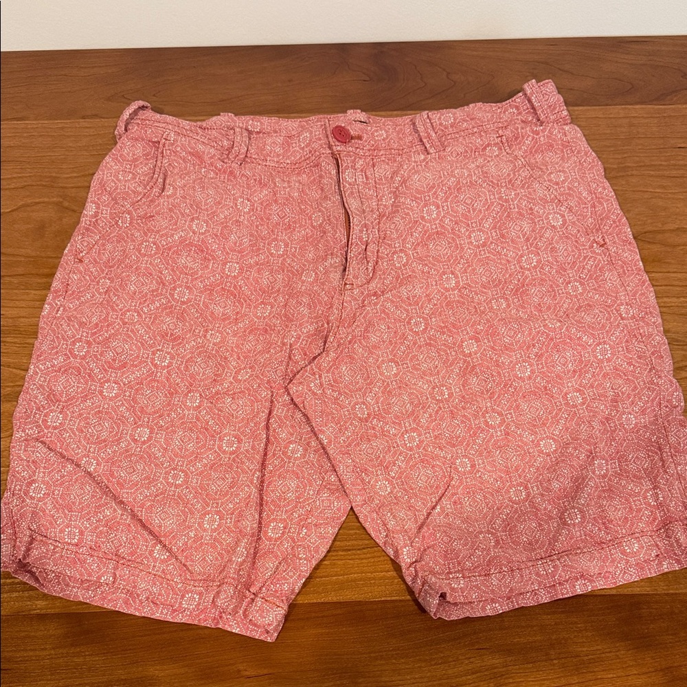Men’s express shorts size 31